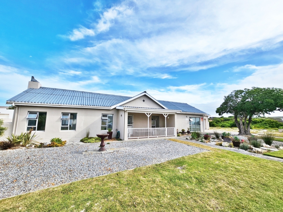 3 Bedroom Property for Sale in Struisbaai Western Cape